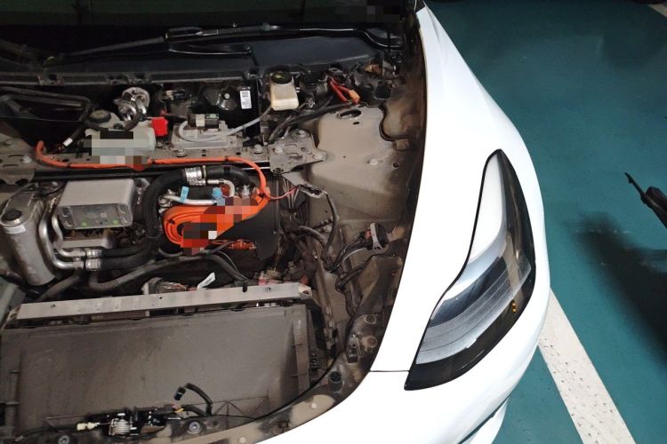 Used Tesla Model 3 2022 Rear-Wheel-Drive Version Engine Bay Left
