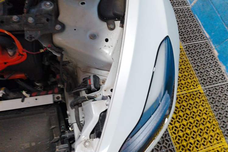 Used Tesla Model 3 2022 Rear-Wheel-Drive Version Engine Bay Left