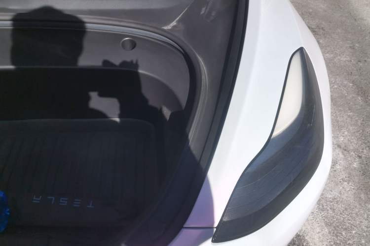 Used Tesla Model 3 2022 Rear-Wheel-Drive Version Engine Bay Left