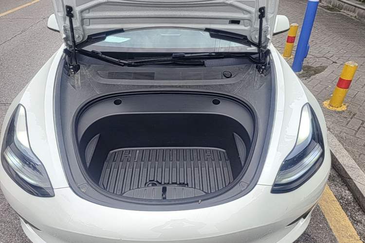 Used Tesla Model 3 2022 Rear-Wheel-Drive Version Engine Bay