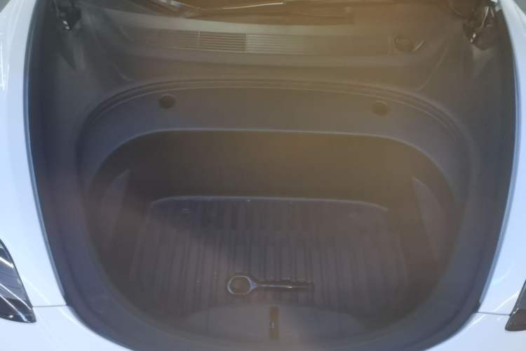Used Tesla Model 3 2022 Rear-Wheel-Drive Version Engine Bay