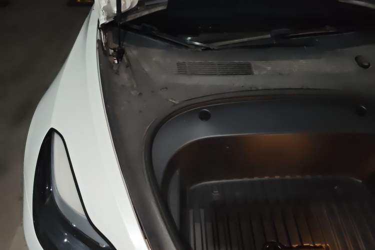 Used Tesla Model 3 2022 Rear-Wheel-Drive Version Engine Bay Right