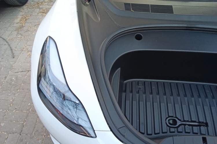 Used Tesla Model 3 2022 Performance High-Performance All-Wheel-Drive Version Engine Bay Right