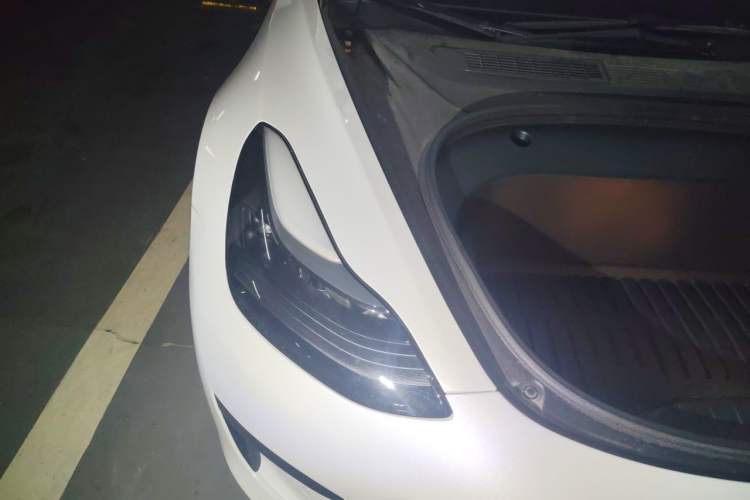 Used Tesla Model 3 2022 Rear-Wheel-Drive Version Engine Bay Right
