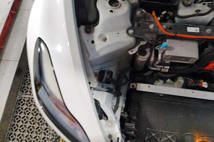 Used Tesla Model 3 2022 Rear-Wheel-Drive Version Engine Bay Right