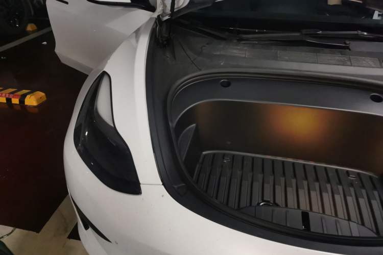 Used Tesla Model 3 2022 Rear-Wheel-Drive Version Engine Bay Right