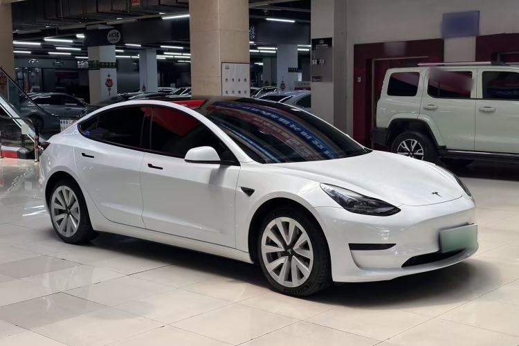 Used Tesla Model 3 2022 Rear-Wheel-Drive Version Exterior 2