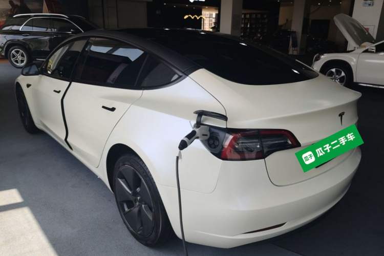 Used Tesla Model 3 2022 Rear-Wheel-Drive Version Exterior 2