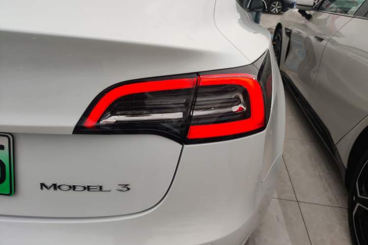 Used Tesla Model 3 2022 Rear-Wheel-Drive Version Exterior 3