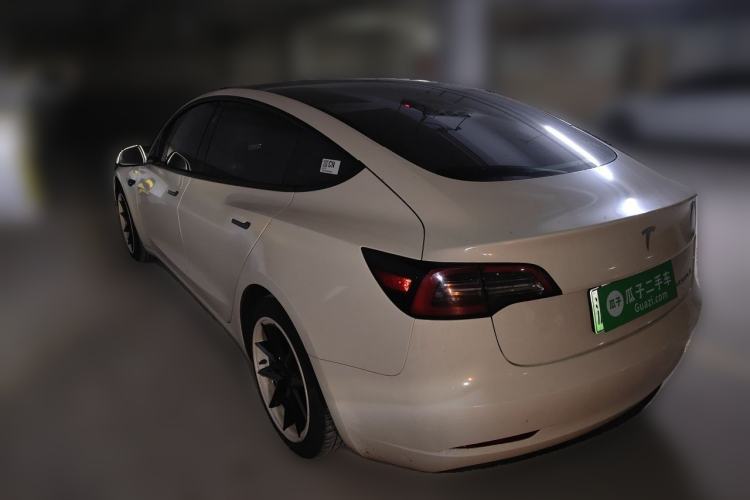 Used Tesla Model 3 2022 Rear-Wheel-Drive Version Exterior 3