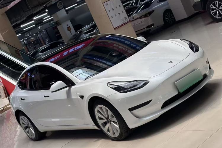Used Tesla Model 3 2022 Rear-Wheel-Drive Version Exterior 4