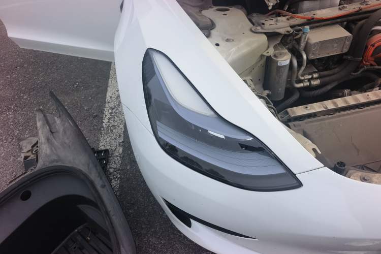 Used Tesla Model 3 2022 Rear-Wheel-Drive Version Exterior 6