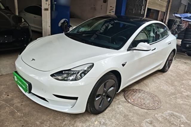 Ojetý Tesla Model 3 2022 Rear-Wheel-Drive Version