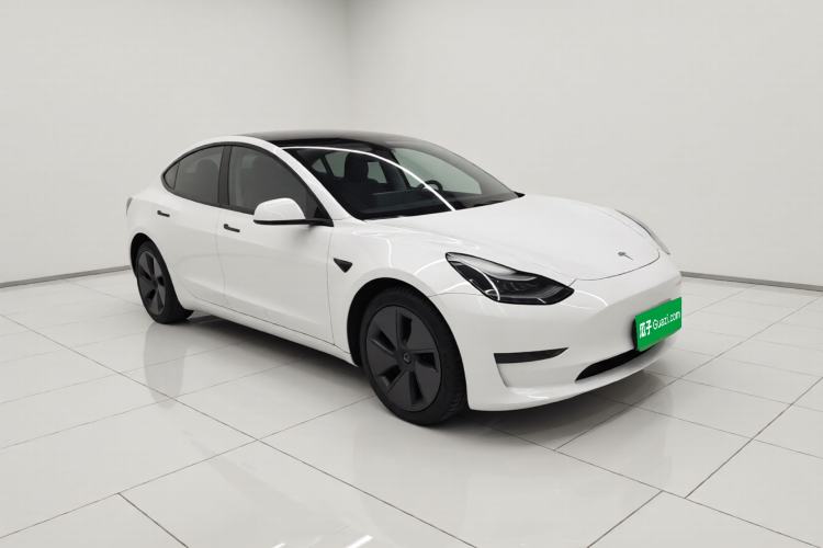 Used Tesla Model 3 2022 Rear-Wheel-Drive Version Front Right 45 Deg