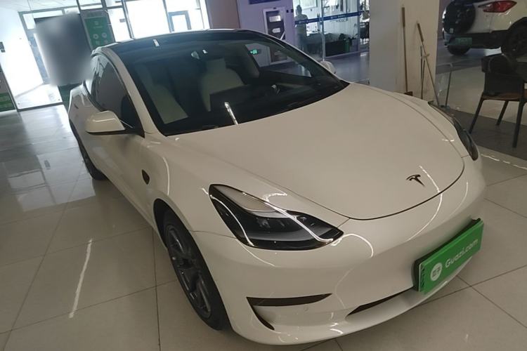Used Tesla Model 3 2022 Rear-Wheel-Drive Version Front Right 45 Deg