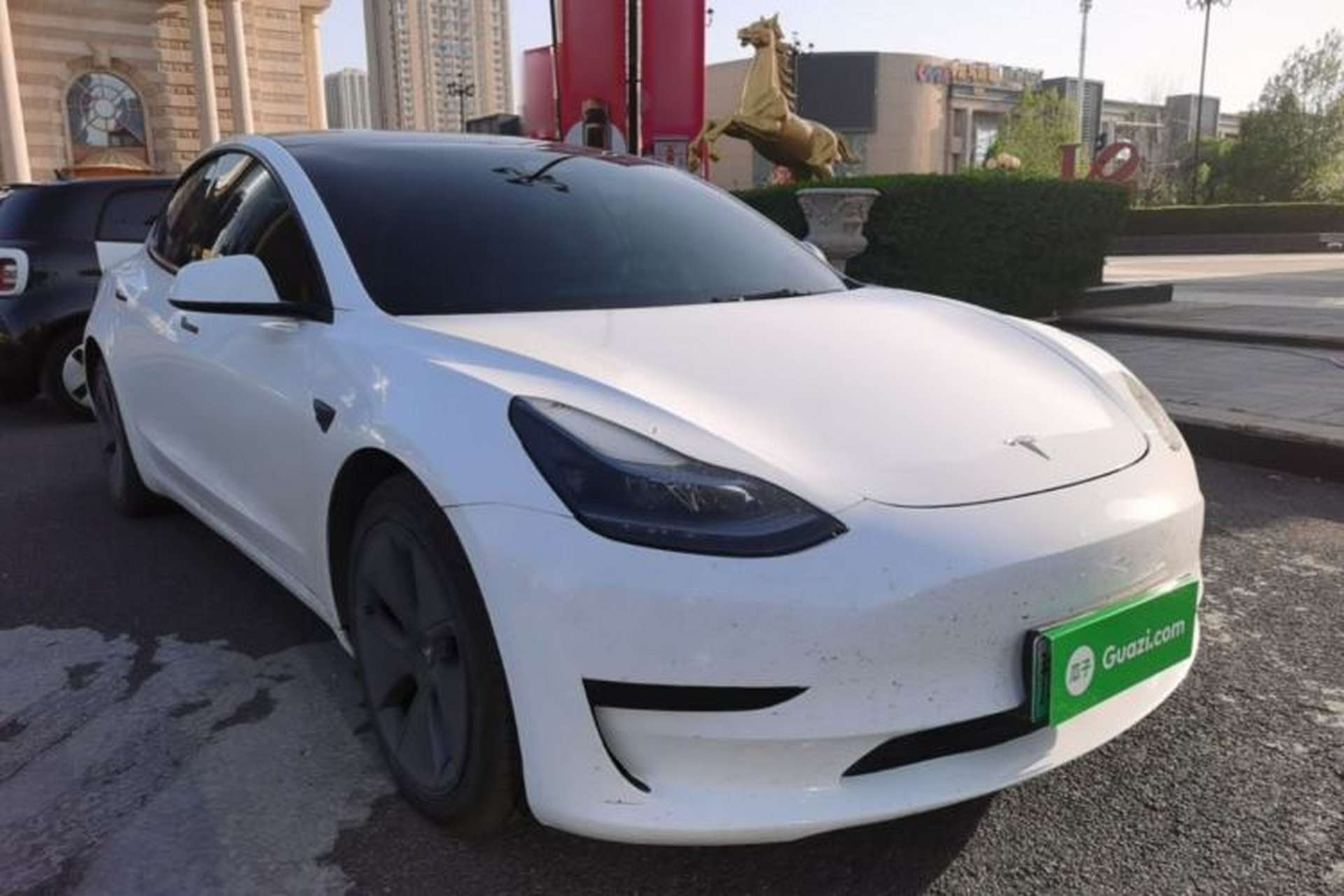Used Tesla Model 3 2022 Rear-Wheel-Drive Version Front Right 45 Deg