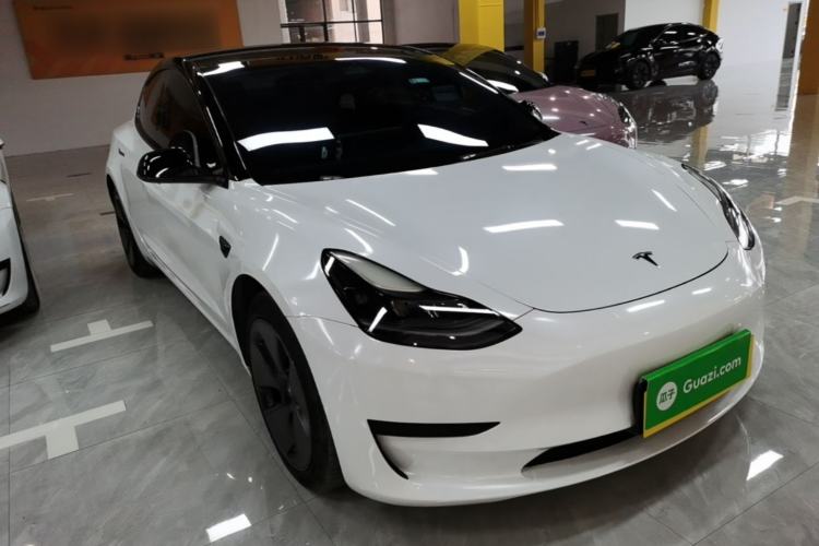 Used Tesla Model 3 2022 Rear-Wheel-Drive Version Front Right 45 Deg