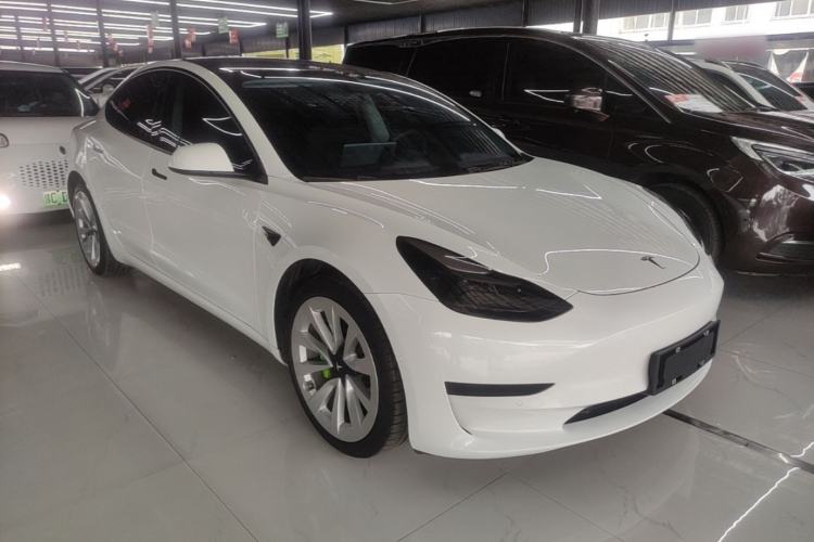 Used Tesla Model 3 2022 Rear-Wheel-Drive Version Front Right 45 Deg