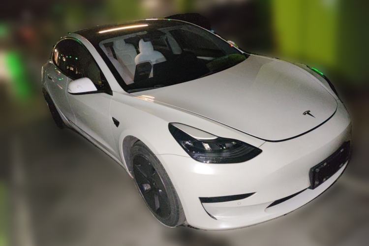 Used Tesla Model 3 2022 Rear-Wheel-Drive Version Front Right 45 Deg