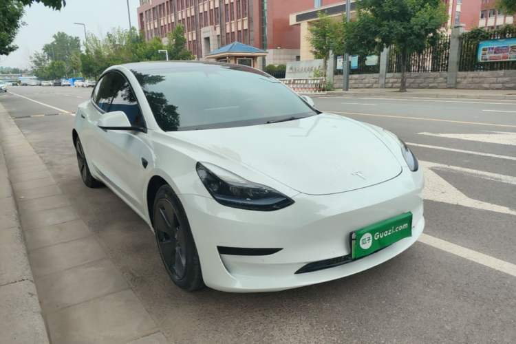 Used Tesla Model 3 2022 Rear-Wheel-Drive Version Front Right 45 Deg