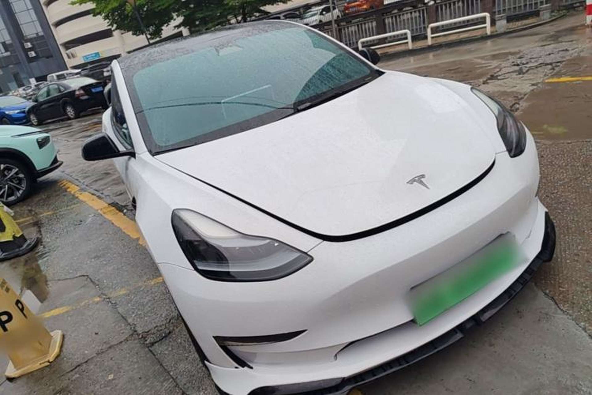 Used Tesla Model 3 2022 Performance High-Performance All-Wheel-Drive Version Front Right 45 Deg