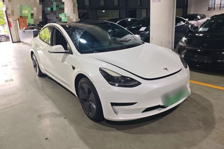 Used Tesla Model 3 2022 Rear-Wheel-Drive Version Front Right 45 Deg