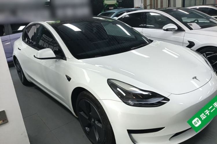 Used Tesla Model 3 2022 Rear-Wheel-Drive Version Front Right 45 Deg