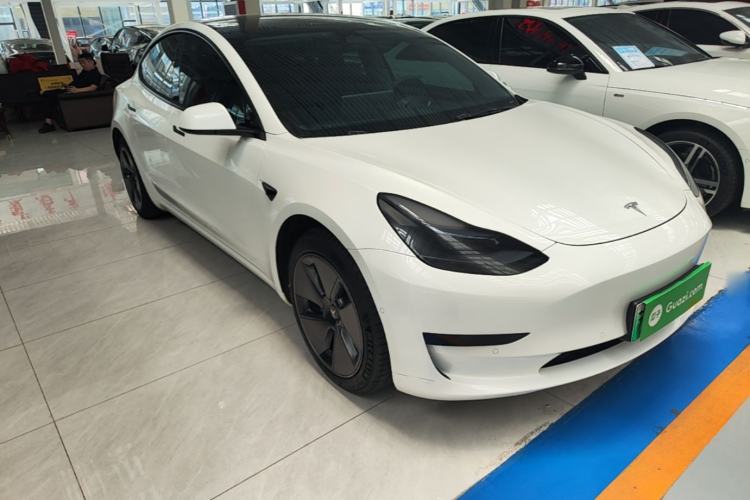 Used Tesla Model 3 2022 Rear-Wheel-Drive Version Front Right 45 Deg
