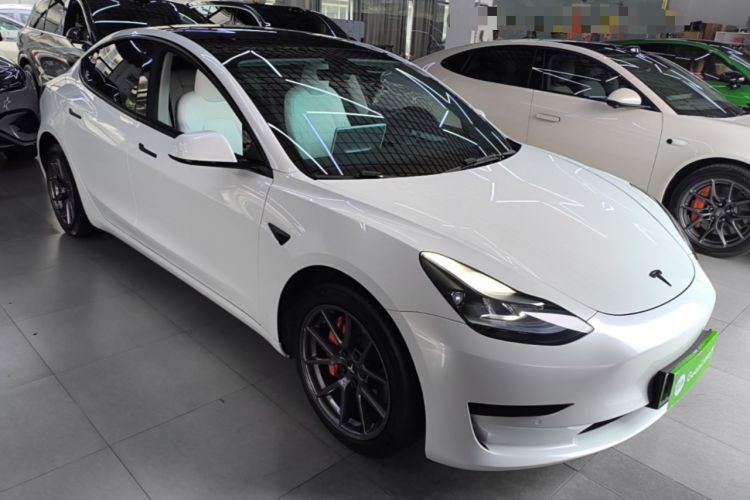 Used Tesla Model 3 2022 Rear-Wheel-Drive Version Front Right 45 Deg