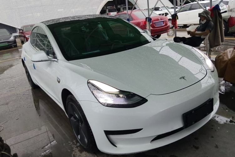 Used Tesla Model 3 2022 Rear-Wheel-Drive Version Front Right 45 Deg
