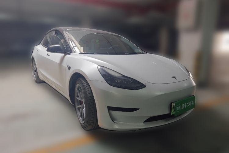 Used Tesla Model 3 2022 Rear-Wheel-Drive Version Front Right 45 Deg