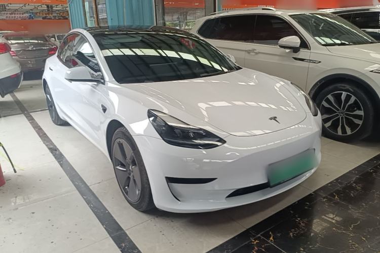 Used Tesla Model 3 2022 Rear-Wheel-Drive Version Front Right 45 Deg