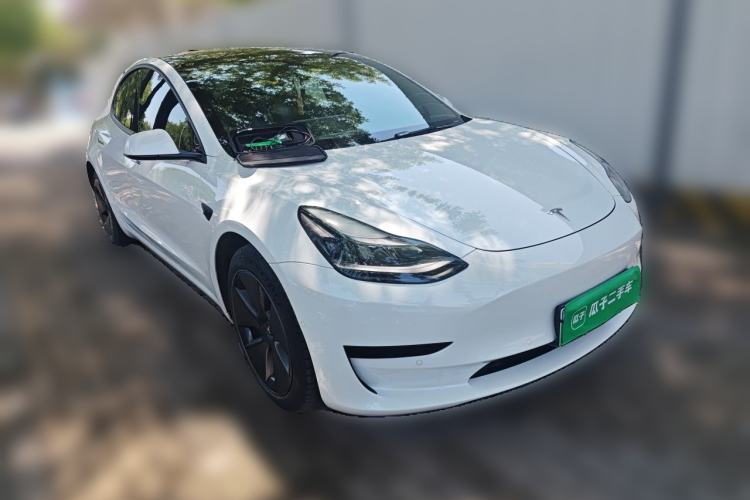 Used Tesla Model 3 2022 Rear-Wheel-Drive Version Front Right 45 Deg