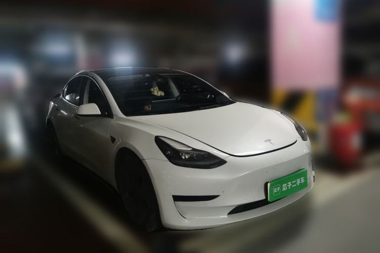 Used Tesla Model 3 2022 Rear-Wheel-Drive Version Front Right 45 Deg