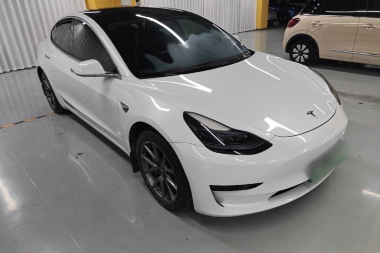 Used Tesla Model 3 2022 Rear-Wheel-Drive Version Front Right 45 Deg