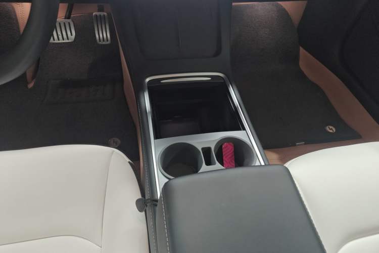 Used Tesla Model 3 2022 Performance High-Performance All-Wheel-Drive Version Gear Lever