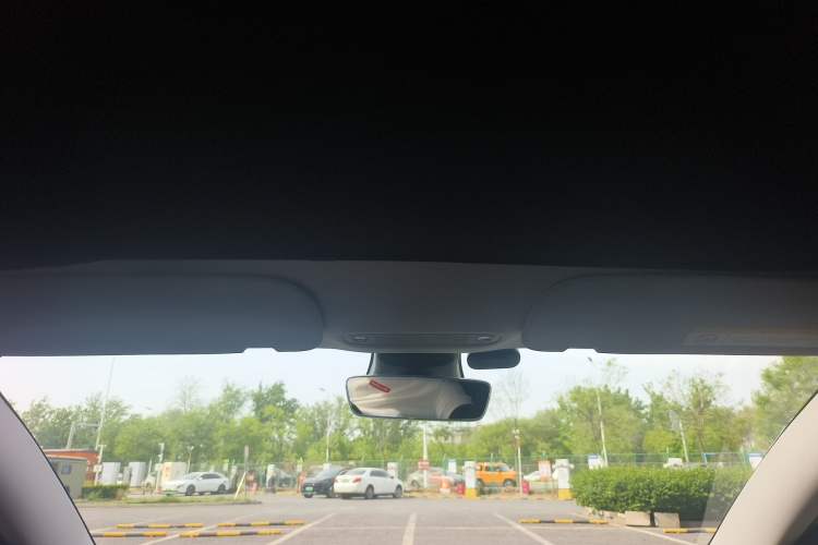 Used Tesla Model 3 2022 Rear-Wheel-Drive Version Headliner