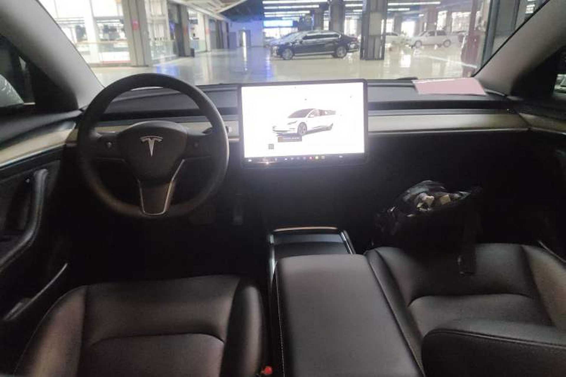 Used Tesla Model 3 2022 Rear-Wheel-Drive Version Interior 2