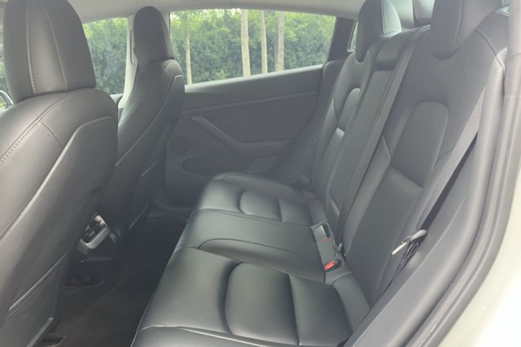 Used Tesla Model 3 2022 Rear-Wheel-Drive Version Interior 2