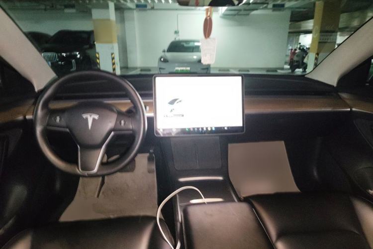 Used Tesla Model 3 2022 Rear-Wheel-Drive Version Interior 2