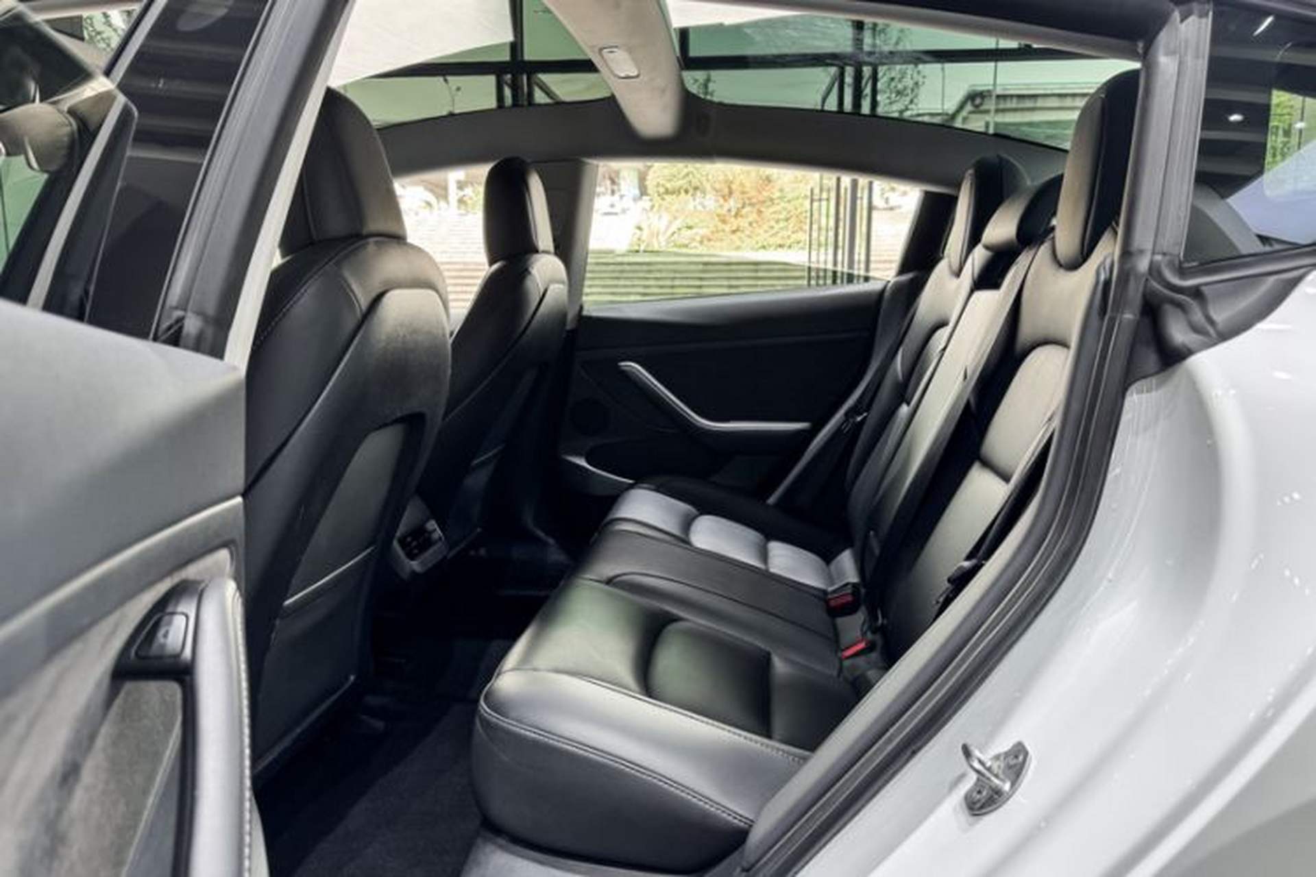 Used Tesla Model 3 2022 Rear-Wheel-Drive Version Interior 2