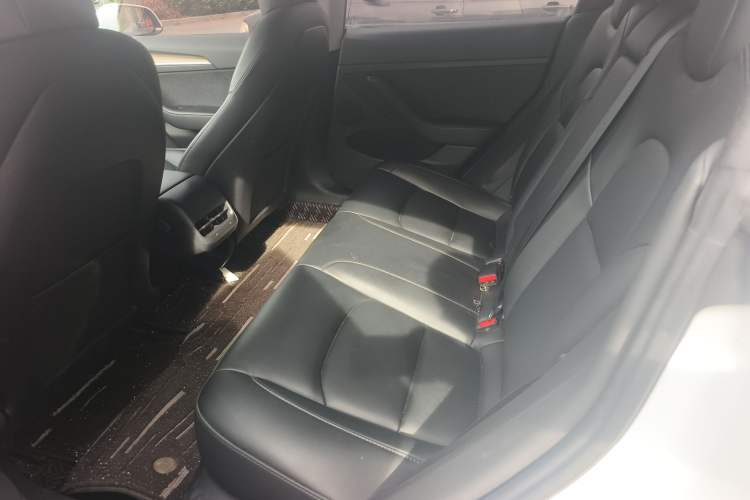 Used Tesla Model 3 2022 Rear-Wheel-Drive Version Interior 4