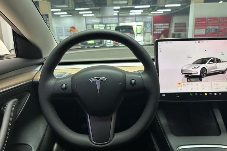 Used Tesla Model 3 2022 Rear-Wheel-Drive Version Interior 5