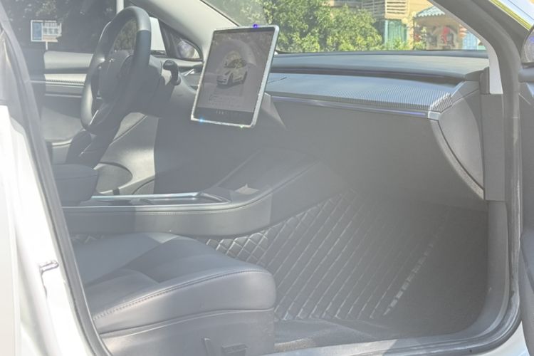 Used Tesla Model 3 2022 Rear-Wheel-Drive Version Interior 5