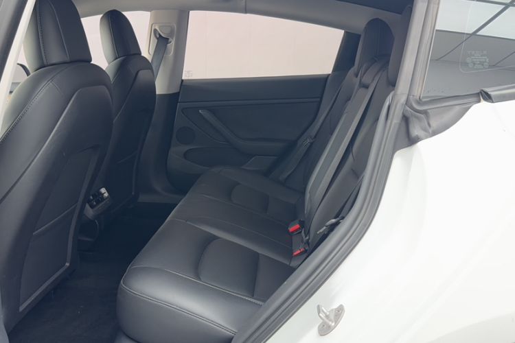 Used Tesla Model 3 2022 Rear-Wheel-Drive Version Interior 7