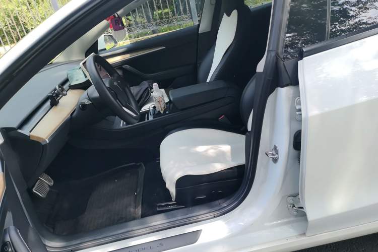 Used Tesla Model 3 2022 Rear-Wheel-Drive Version Left Front Seat