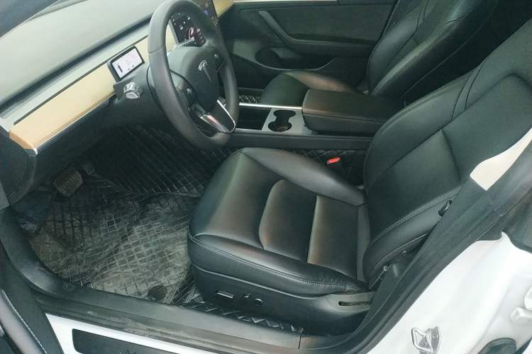 Used Tesla Model 3 2022 Rear-Wheel-Drive Version Left Front Seat