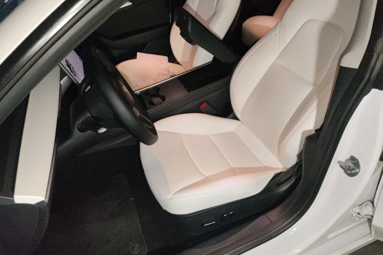 Used Tesla Model 3 2022 Rear-Wheel-Drive Version Left Front Seat