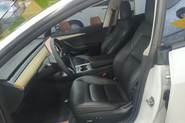 Used Tesla Model 3 2022 Rear-Wheel-Drive Version Left Front Seat
