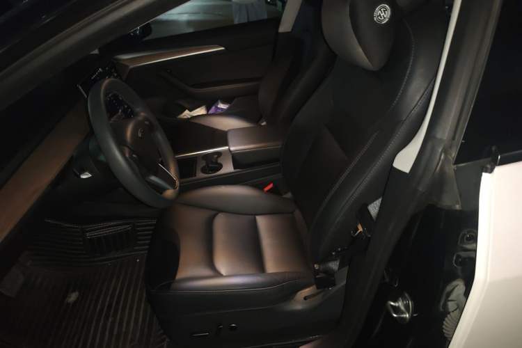 Used Tesla Model 3 2022 Rear-Wheel-Drive Version Left Front Seat